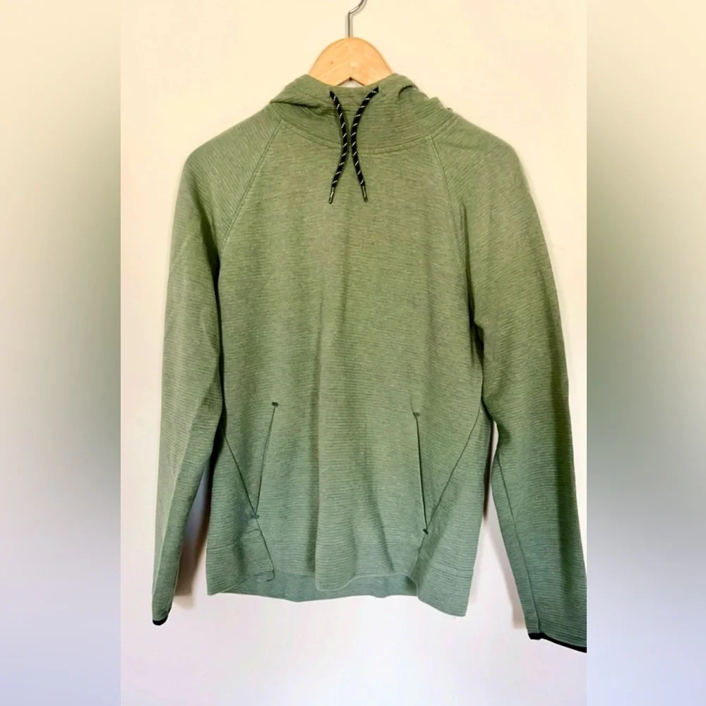 Old Navy Dynamic Fleece Pullover